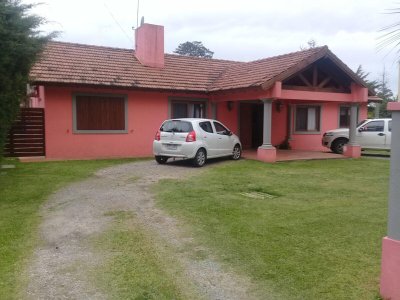 Venta de Casa 4 dormitorios en Beverly Hills, Punta del Este.