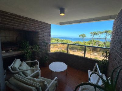 Alquiler invernal de apartamento de 4 dormitorios en Playa Mansa, Punta del Este