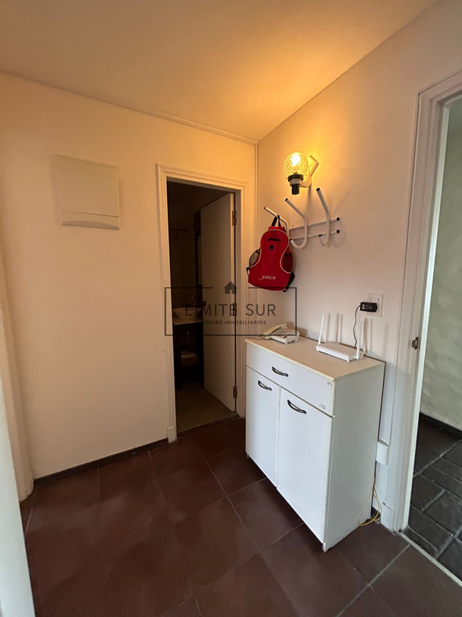 Apartamento ID.167 - Venta de apartamento de dos dormitorios en Playa Mansa, Punta del Este, Uruguay 