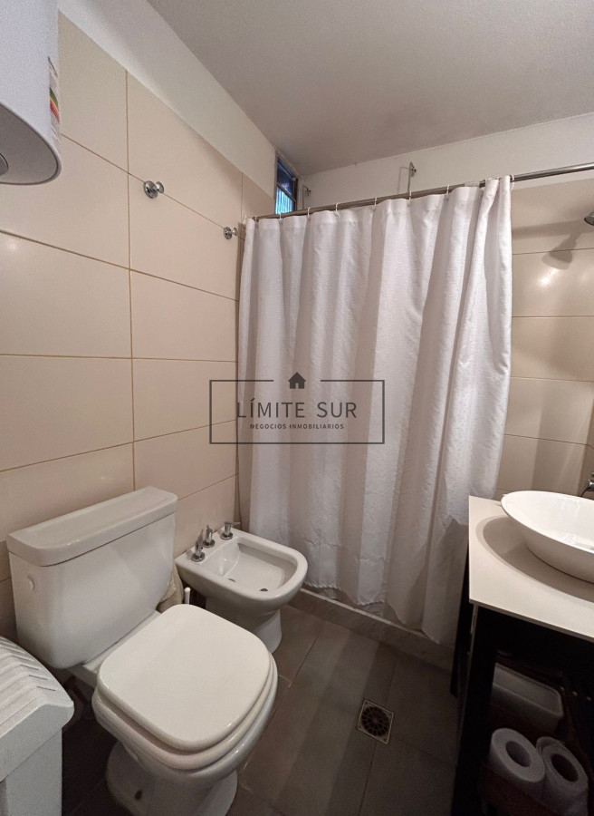 Apartamento ID.167 - Venta de apartamento de dos dormitorios en Playa Mansa, Punta del Este, Uruguay 