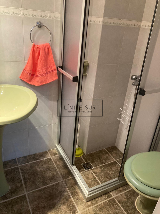 Apartamento ID.168 - Alquiler temporario de Apartamento de 4 dormitorios en Playa Mansa, Punta del Este