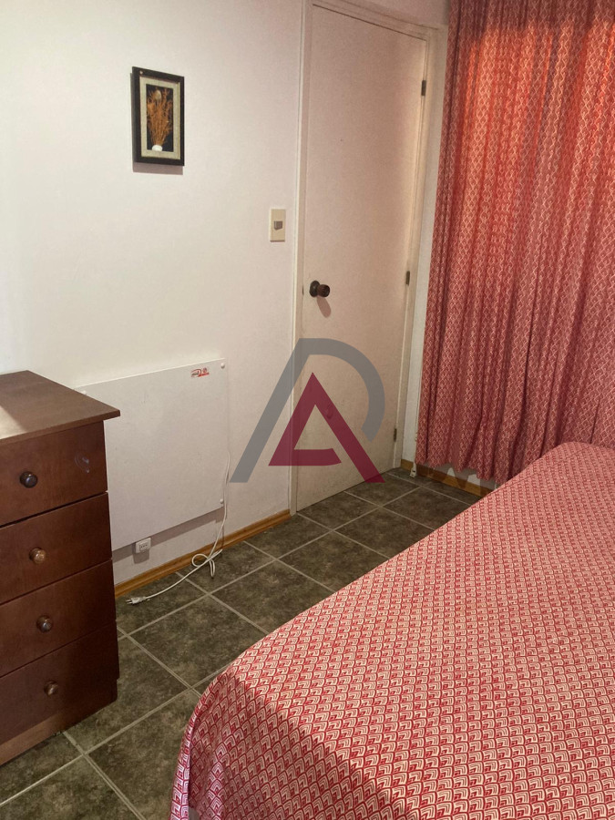Apartamento ID.216 - Venta de Apartamento de 4 dormitorios en Playa Mansa, Punta del Este