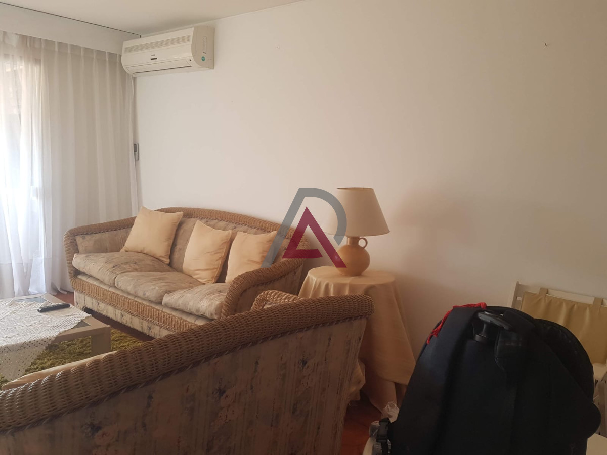 Apartamento ID.216 - Venta de Apartamento de 4 dormitorios en Playa Mansa, Punta del Este