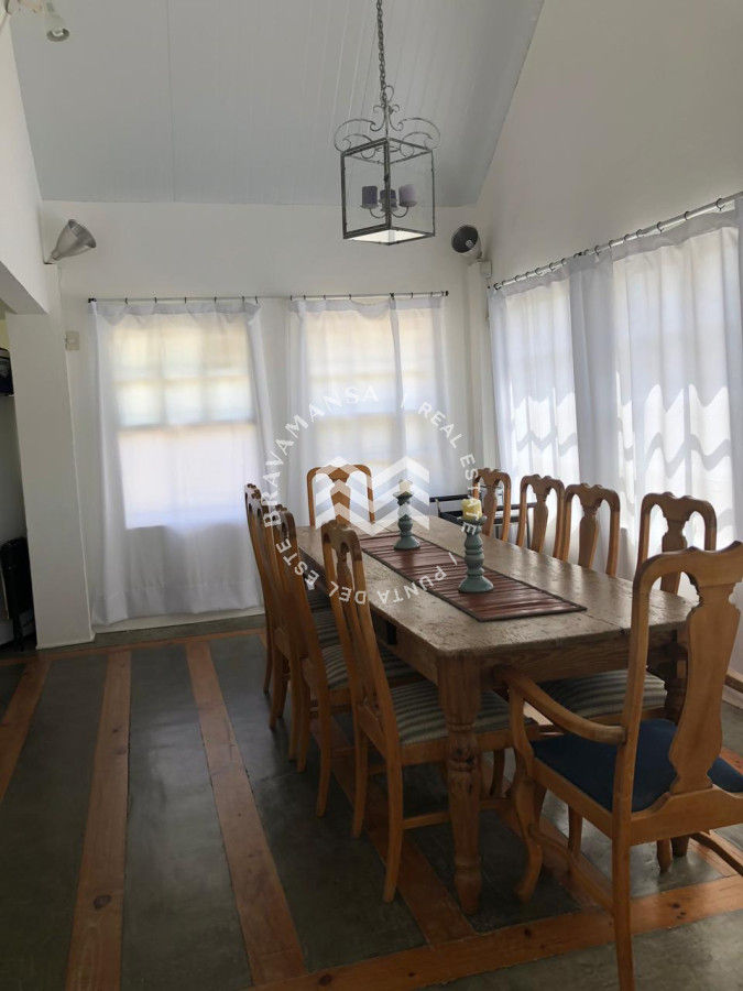 Casa ID.515 - Casa de 5 dormitorios en Montoya, Punta del Este