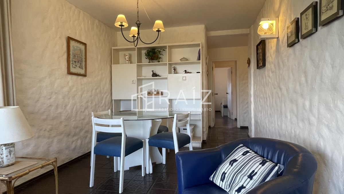 Apartamento ID.10163 - Venta de apartamento de dos dormitorios en Playa Mansa, Punta del Este, Uruguay 