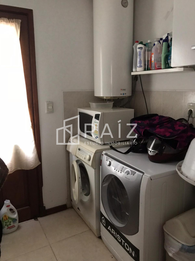 Casa ID.11114 - VENTA CASA 4 DORMITORIOS BEVERLY HILLS