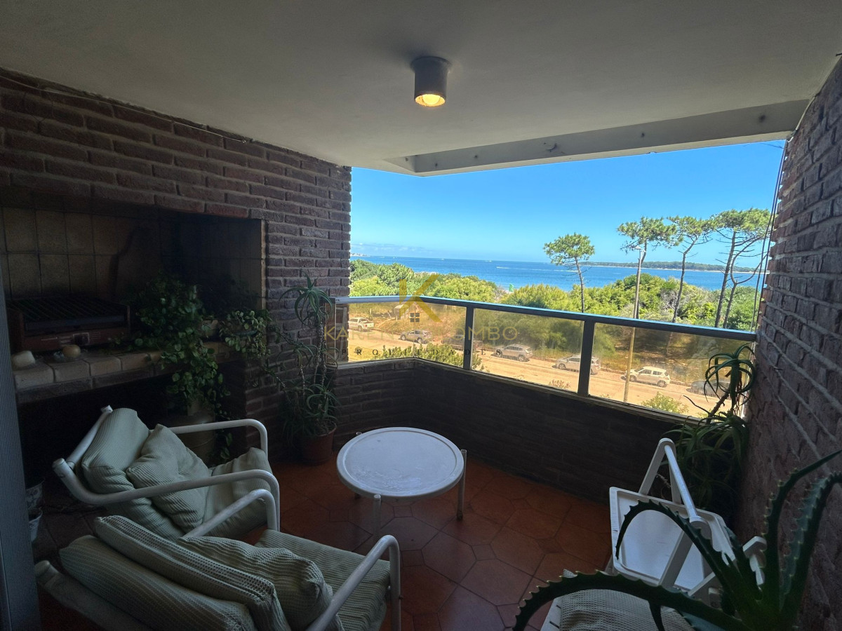 Apartamento ID.21094948 - Alquiler de apartamento de 4 dormitorios en Playa Mansa, Punta del Este