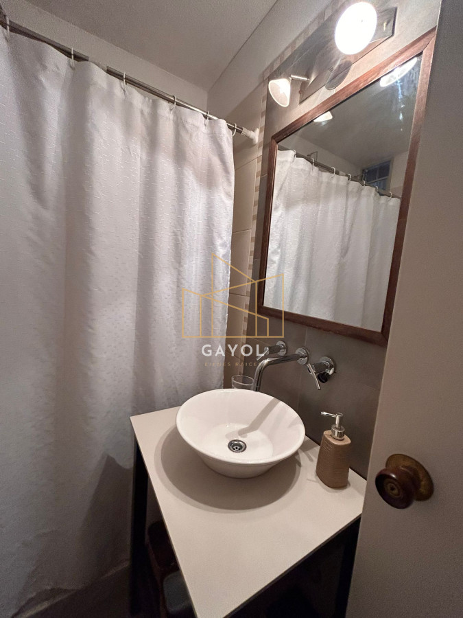 Apartamento ID.666 - Venta de apartamento de dos dormitorios en Playa Mansa, Punta del Este, Uruguay 