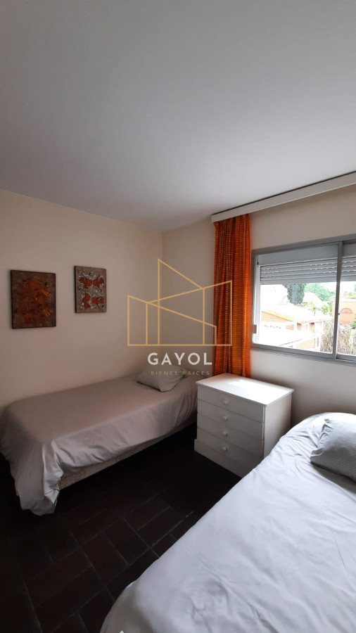Apartamento ID.666 - Venta de apartamento de dos dormitorios en Playa Mansa, Punta del Este, Uruguay 