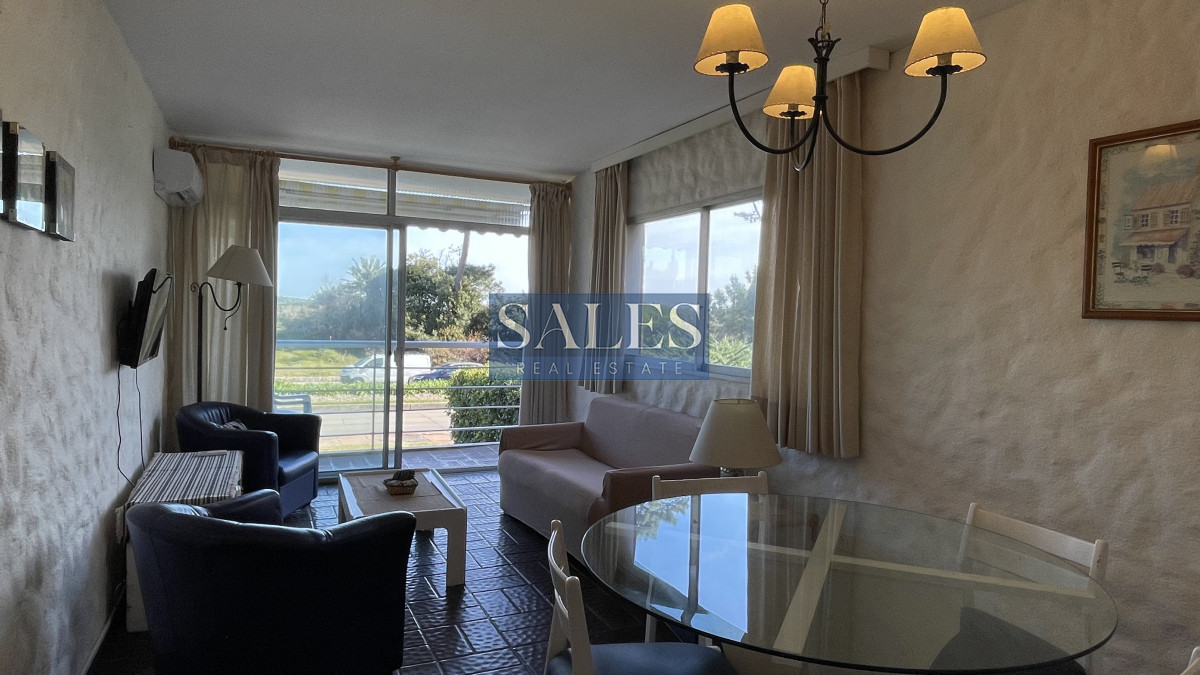 Apartamento ID.1252 - Venta de apartamento de dos dormitorios en Playa Mansa, Punta del Este, Uruguay 