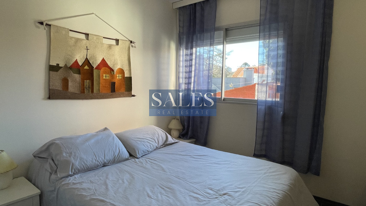 Apartamento ID.1252 - Venta de apartamento de dos dormitorios en Playa Mansa, Punta del Este, Uruguay 