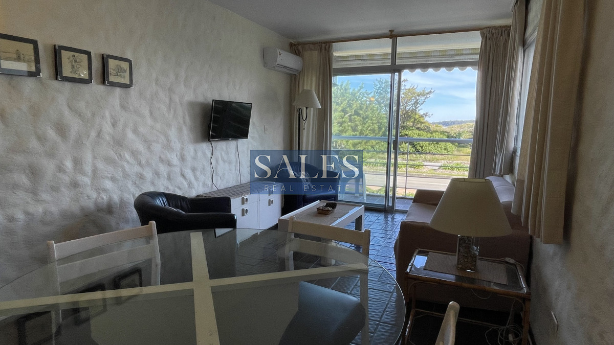 Apartamento ID.1252 - Venta de apartamento de dos dormitorios en Playa Mansa, Punta del Este, Uruguay 