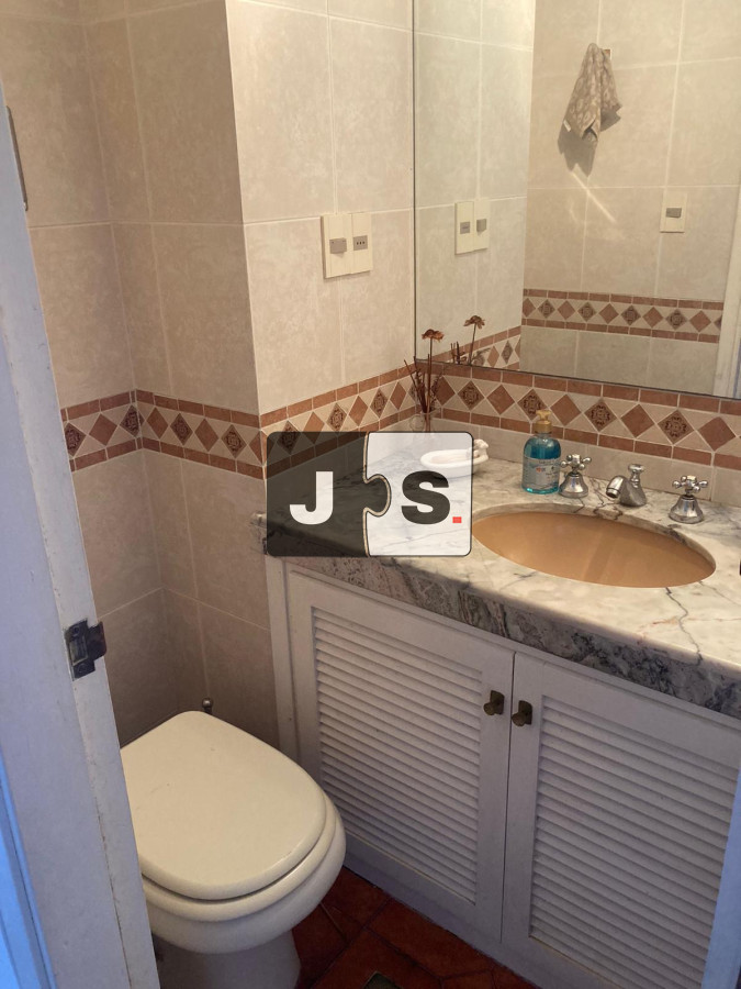Apartamento ID.3440 - Venta de Apartamento de 4 dormitorios en Playa Mansa, Punta del Este