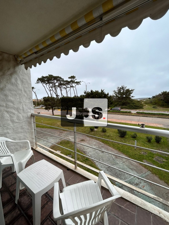 Apartamento ID.3439 - Venta de apartamento de dos dormitorios en Playa Mansa, Punta del Este, Uruguay 