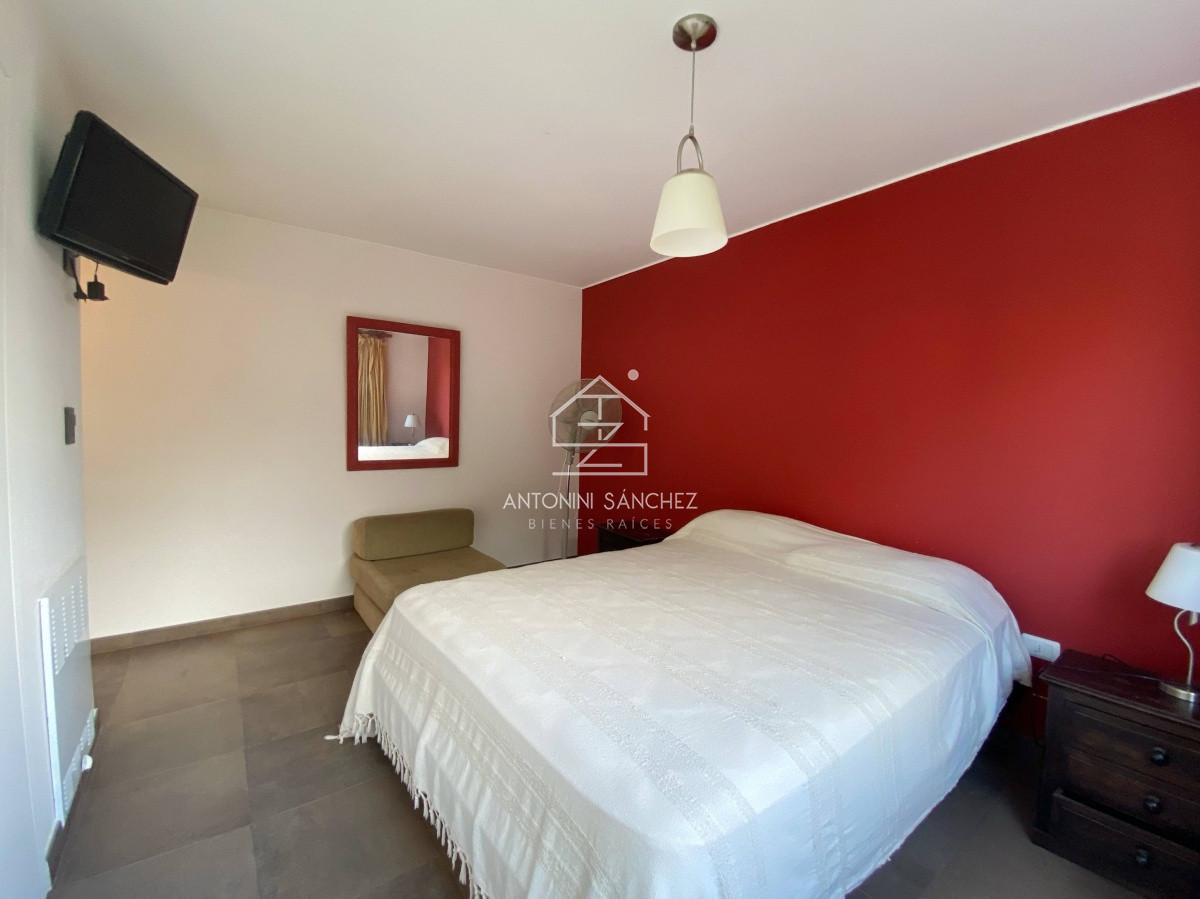 Apartamento ID.992 - Venta de Apartamento 2 dormitorios en Playa Mansa, Punta del Este.