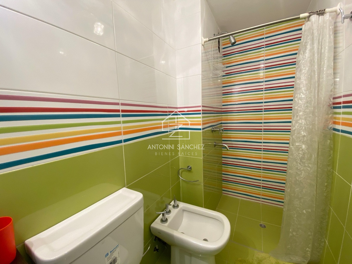 Apartamento ID.992 - Venta de Apartamento 2 dormitorios en Playa Mansa, Punta del Este.