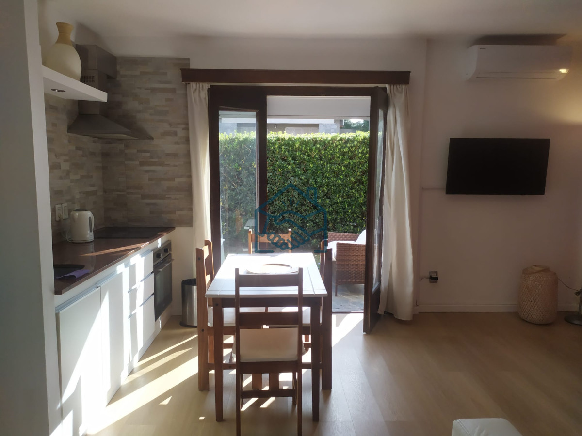 Apartamento ID.1252/Apartamento-1-y-12-dormitorios,-Punta-del-Este - Apartamento 1 y 12 dormitorios, Punta del Este