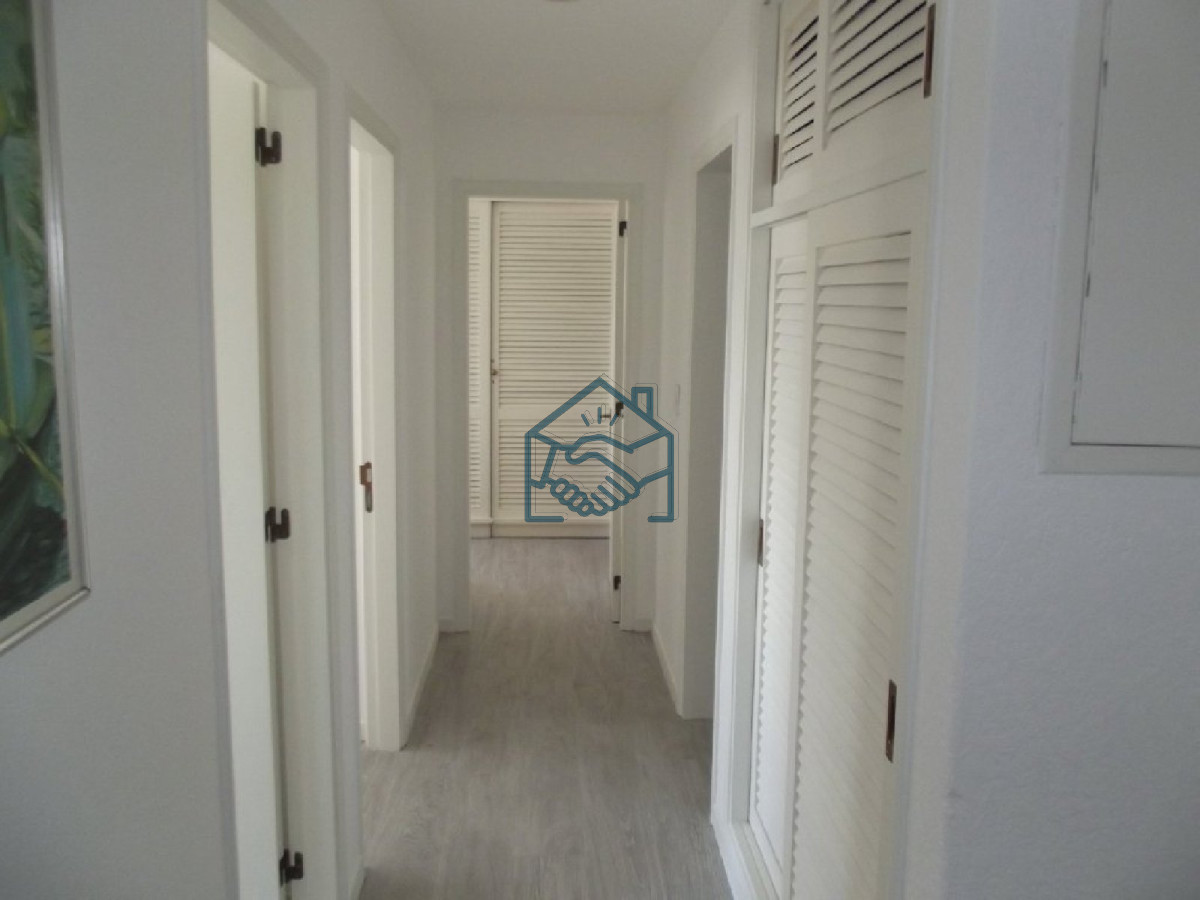 Apartamento ID.396/Venta-apartamento-3-dormitorios,-Península,-Punta-del-Este. - Venta apartamento 3 dormitorios, Península, Punta del Este.