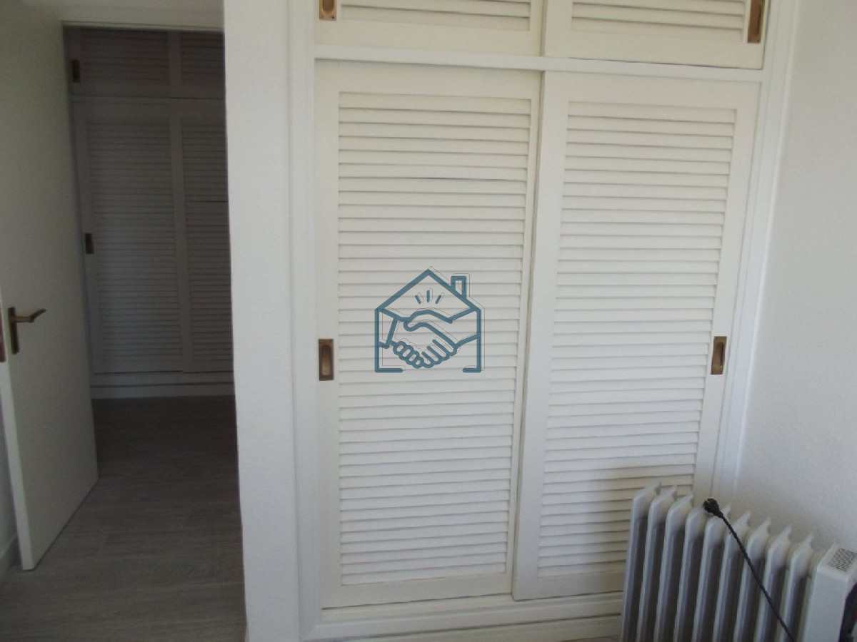 Apartamento ID.396/Venta-apartamento-3-dormitorios,-Península,-Punta-del-Este. - Venta apartamento 3 dormitorios, Península, Punta del Este.