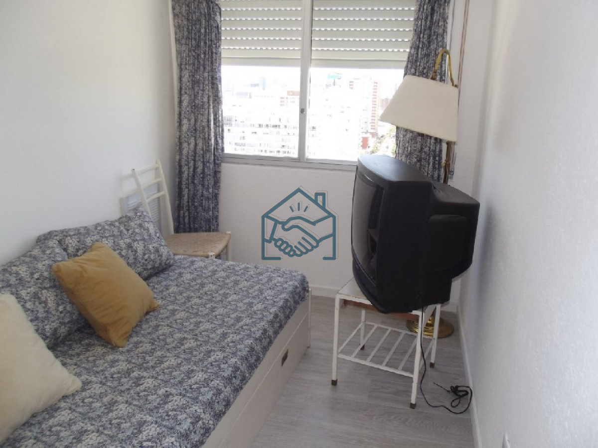 Apartamento ID.396/Venta-apartamento-3-dormitorios,-Península,-Punta-del-Este. - Venta apartamento 3 dormitorios, Península, Punta del Este.