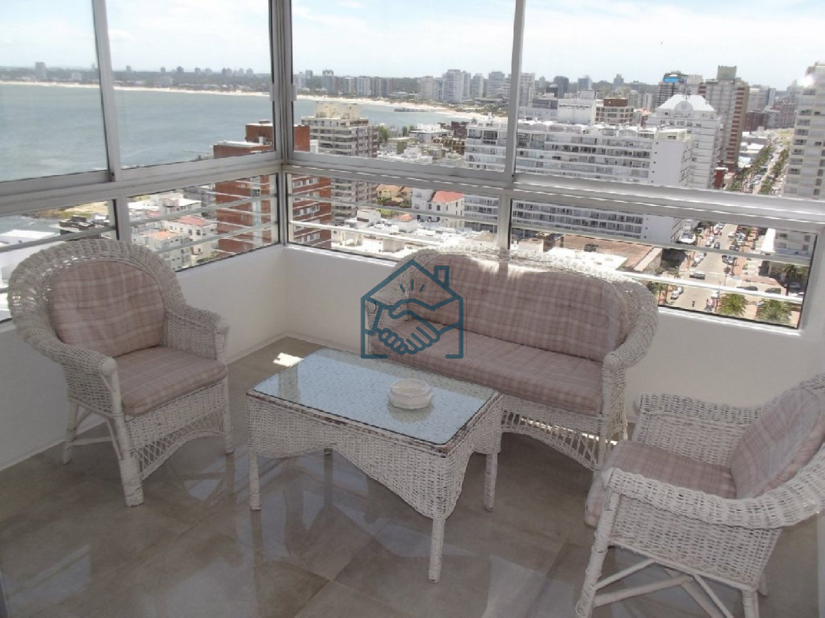 Apartamento ID.396/Venta-apartamento-3-dormitorios,-Península,-Punta-del-Este. - Venta apartamento 3 dormitorios, Península, Punta del Este.