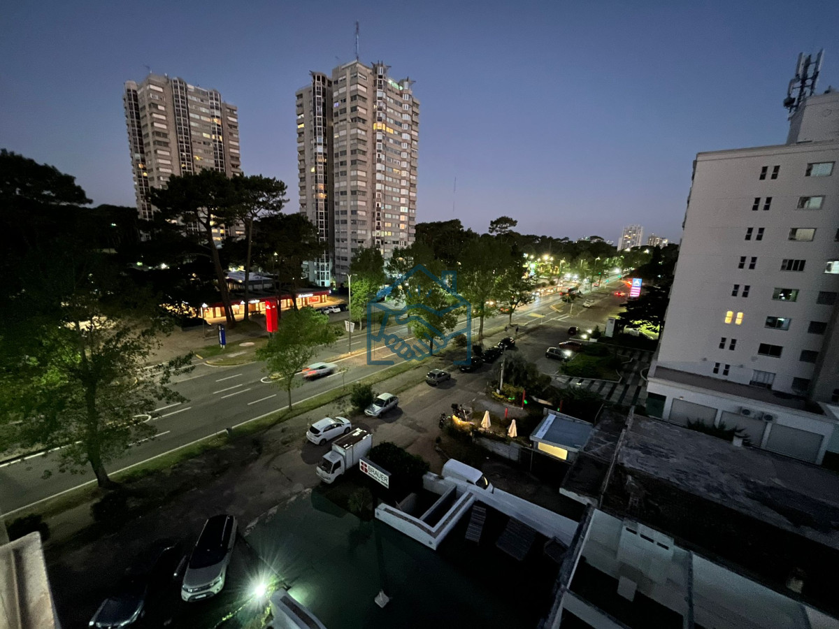 Apartamento ID.1164/Venta-apartamento-2-dormitorios-sobre-Roosevelt - Venta apartamento 2 dormitorios sobre Roosevelt