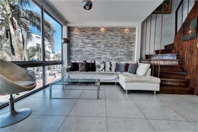 Apartamento ID.1322/Venta-de-Apartamento-3-dormitorios-en-Península,-Punta-del-Este. - Venta de Apartamento 3 dormitorios en Península, Punta del Este.