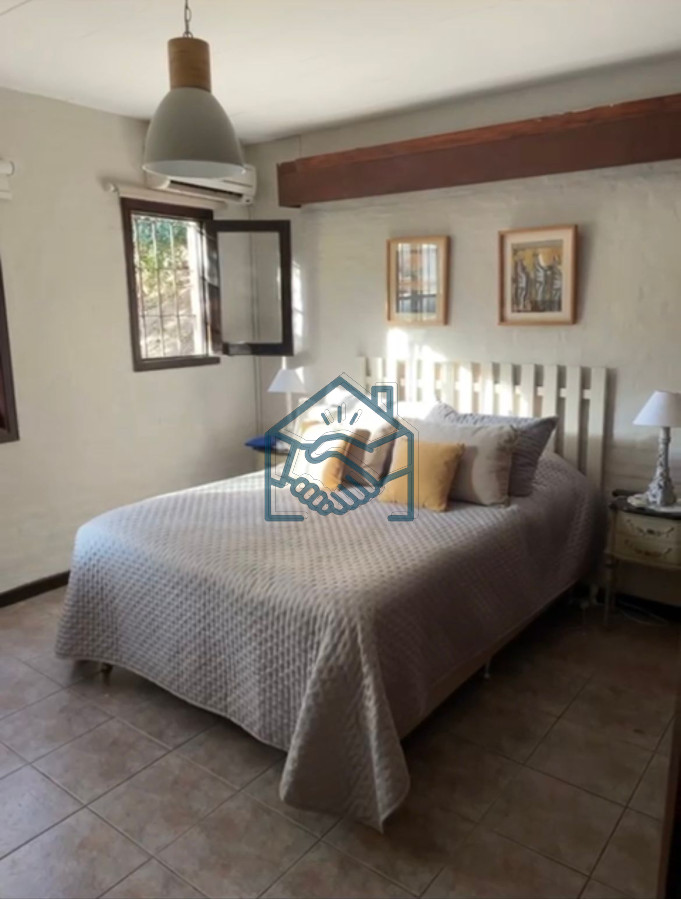 Casa ID.1098/Venta-de-casa-de-4-dormitorios-en-Beverly-Hills,-Punta-del-Este - Venta de casa de 4 dormitorios en Beverly Hills, Punta del Este