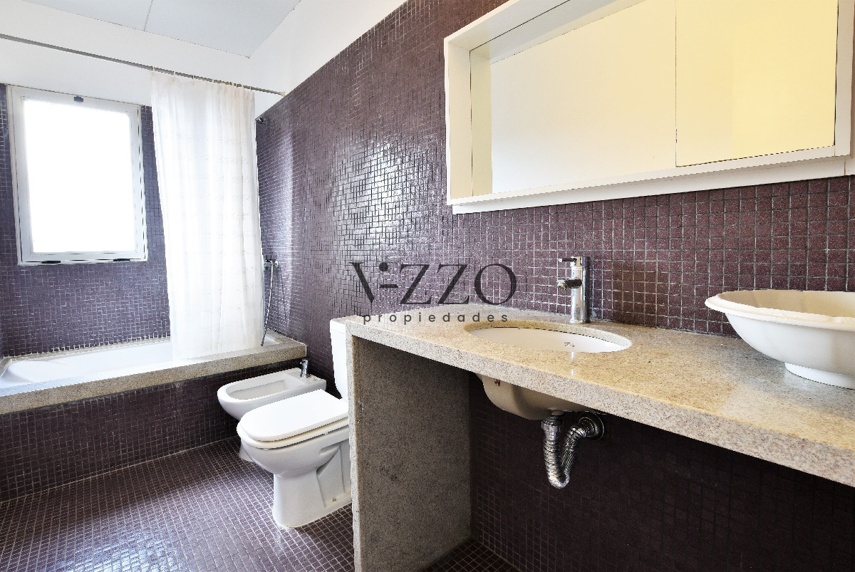 Casa ID.903/Venta-de-Casa-4-dormitorios-en-Portezuelo,-Punta-del-Este. - Venta de Casa 4 dormitorios en Portezuelo, Punta del Este.