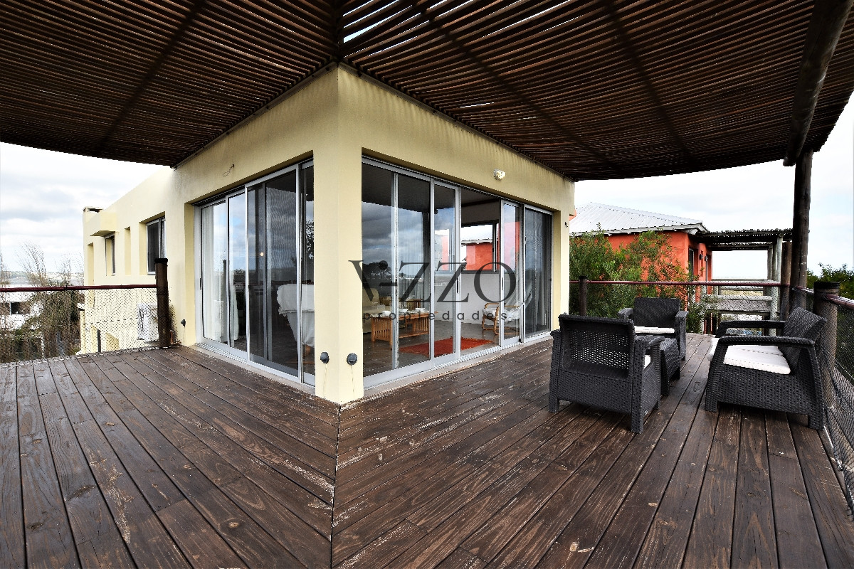 Casa ID.903/Venta-de-Casa-4-dormitorios-en-Portezuelo,-Punta-del-Este. - Venta de Casa 4 dormitorios en Portezuelo, Punta del Este.