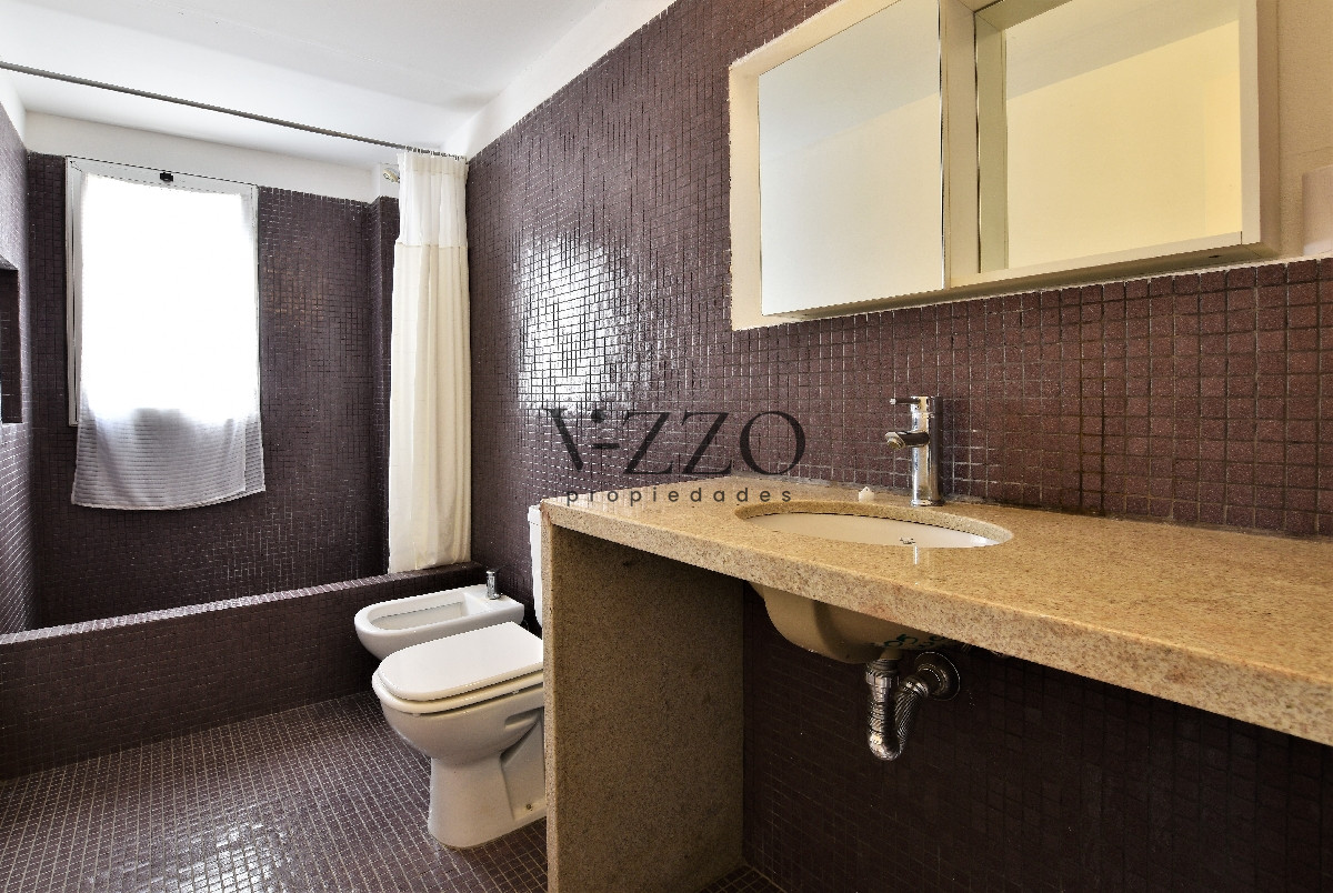Casa ID.903/Venta-de-Casa-4-dormitorios-en-Portezuelo,-Punta-del-Este. - Venta de Casa 4 dormitorios en Portezuelo, Punta del Este.
