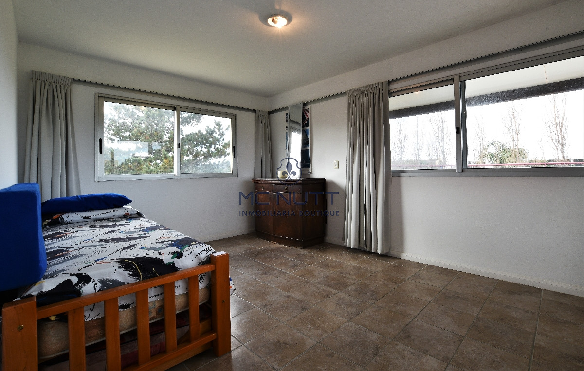 Casa ID.415/ - Venta de Casa 4 dormitorios en Portezuelo, Punta del Este.