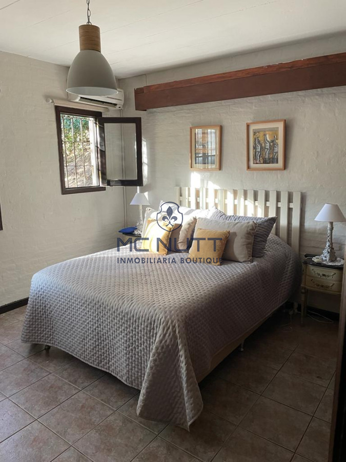 Casa ID.496/ - Venta de casa de 4 dormitorios en Beverly Hills, Punta del Este