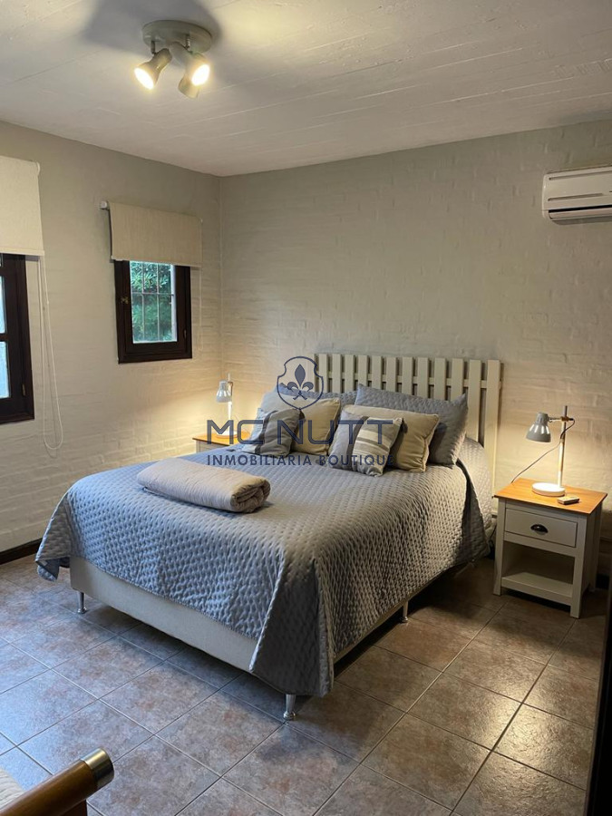 Casa ID.496/ - Venta de casa de 4 dormitorios en Beverly Hills, Punta del Este