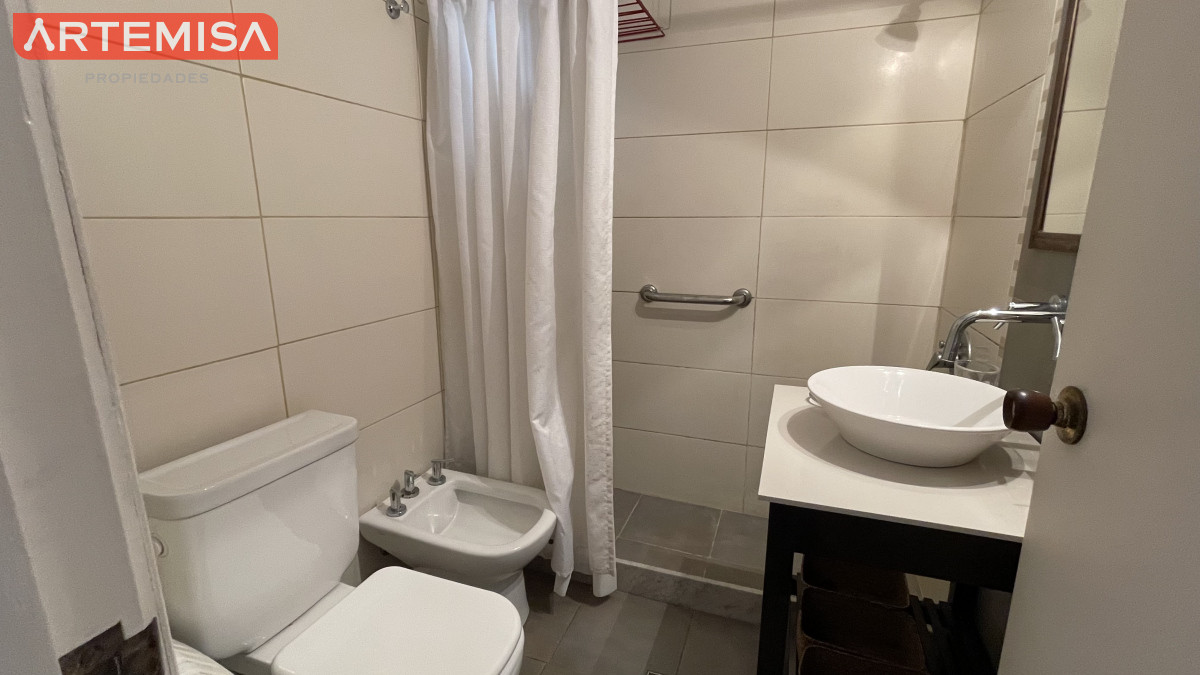 Apartamento ID.623 - Venta de apartamento de dos dormitorios en Playa Mansa, Punta del Este, Uruguay 