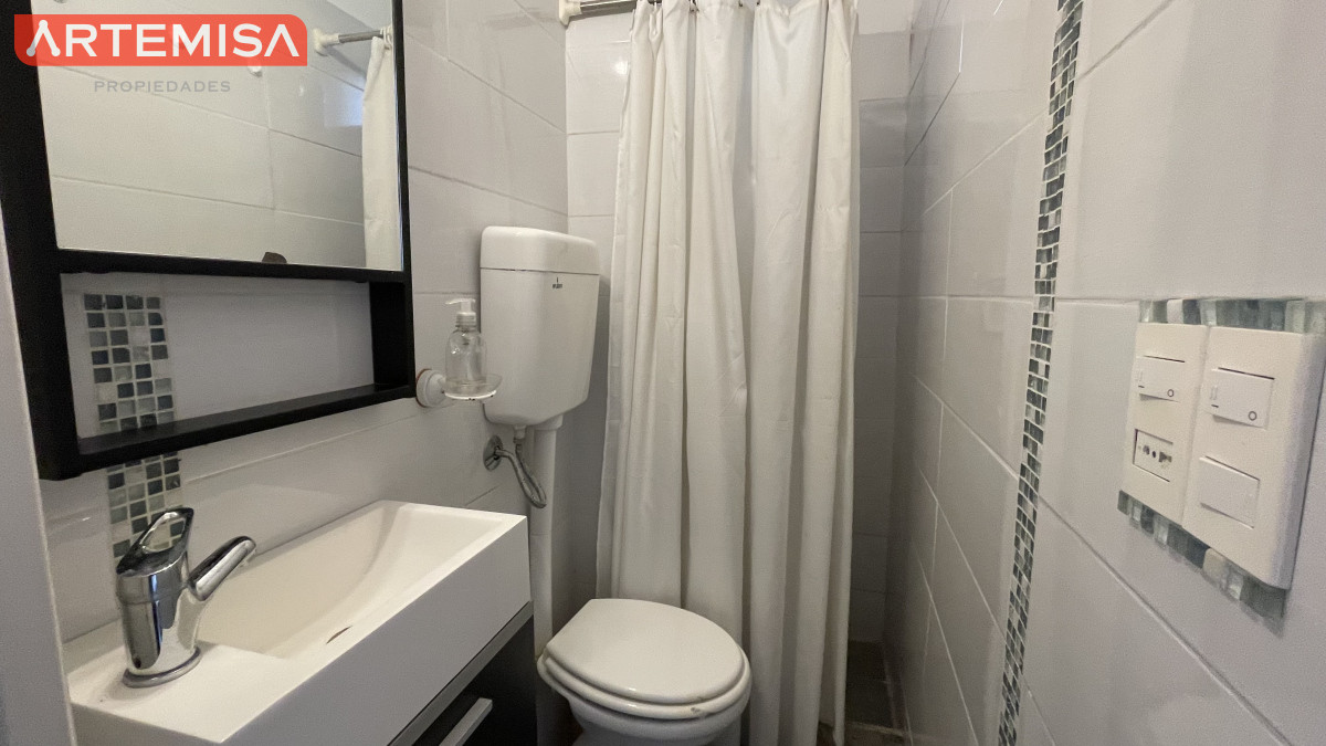 Apartamento ID.623 - Venta de apartamento de dos dormitorios en Playa Mansa, Punta del Este, Uruguay 