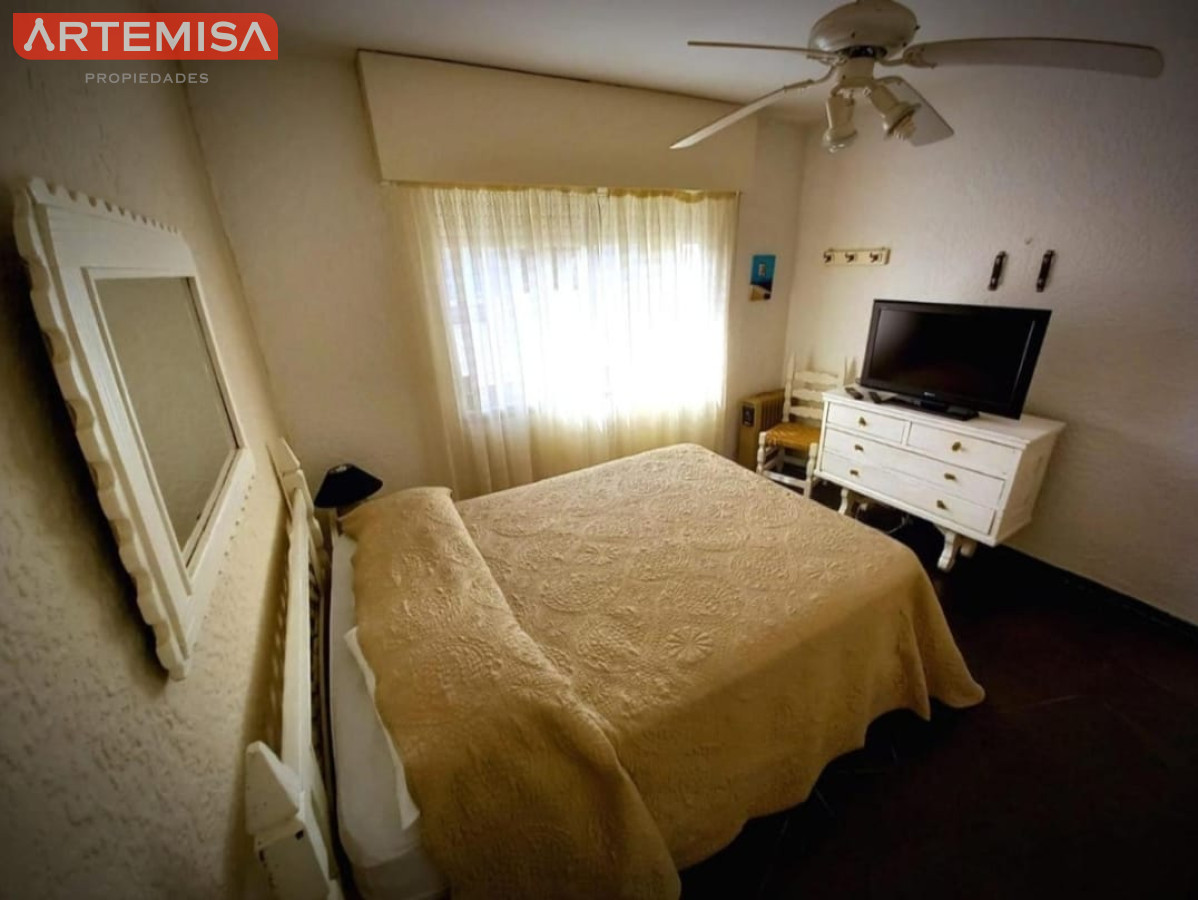 Apartamento ID.661 - Venta de Apartamento 1 dormitorio en Playa Mansa, Punta del Este.