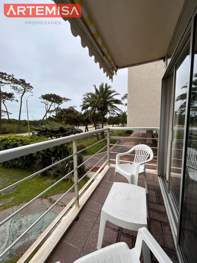 Apartamento ID.623 - Venta de apartamento de dos dormitorios en Playa Mansa, Punta del Este, Uruguay 