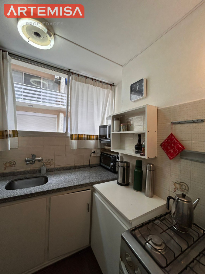 Apartamento ID.623 - Venta de apartamento de dos dormitorios en Playa Mansa, Punta del Este, Uruguay 