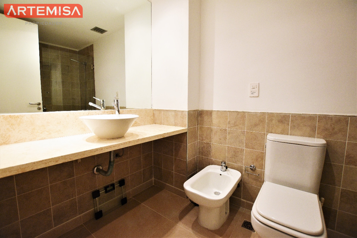Apartamento ID.633 - Venta de Apartamento, 2 dormitorios. Punta Ballena, Punta del Este. 