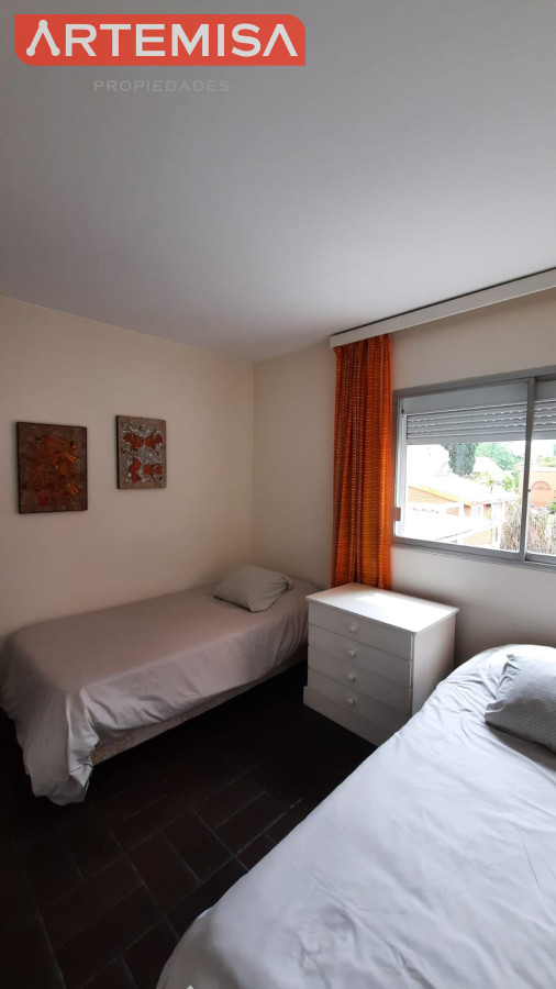 Apartamento ID.623 - Venta de apartamento de dos dormitorios en Playa Mansa, Punta del Este, Uruguay 