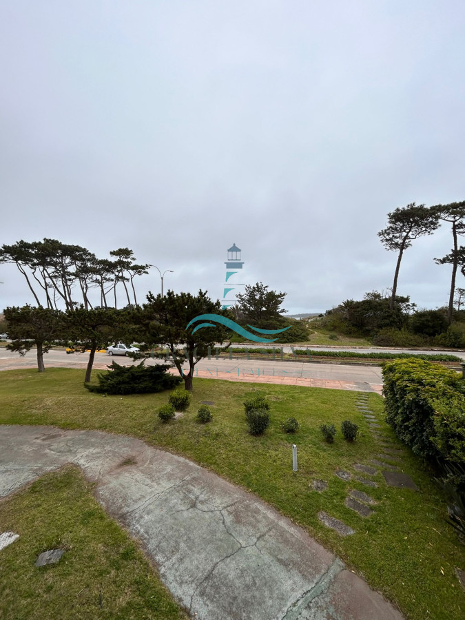 Apartamento ID.426/Venta-de-apartamento-de-dos-dormitorios-en-Playa-Mansa,-Punta-del-Este,-Uruguay- - Venta de apartamento de dos dormitorios en Playa Mansa, Punta del Este, Uruguay 