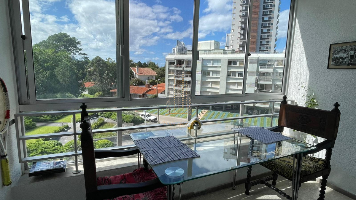 Apartamento ID.455 - Venta de apartamento de 1 dormitorio en Playa Mansa, Punta del Este