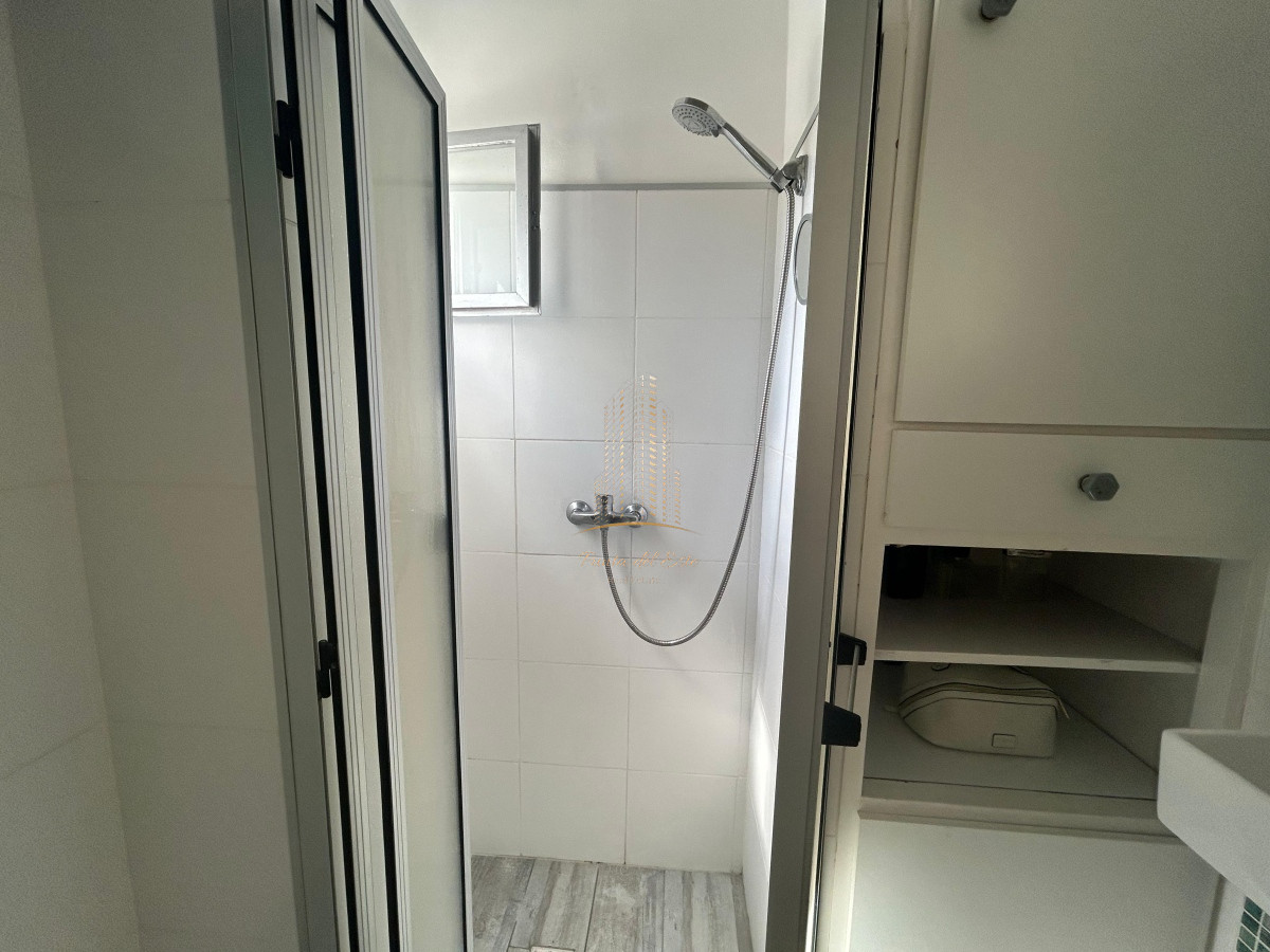 Apartamento ID.455 - Venta de apartamento de 1 dormitorio en Playa Mansa, Punta del Este
