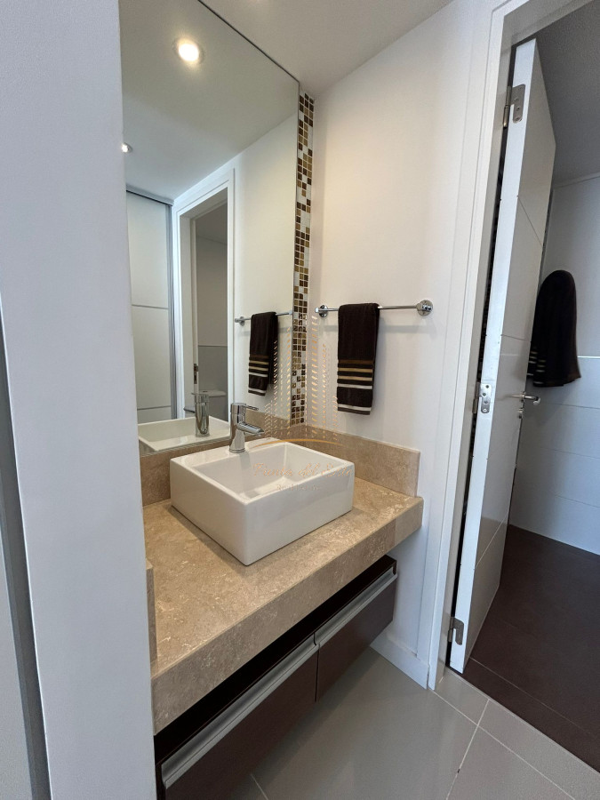 Apartamento ID.596 - Apartamento en venta y alquiler temporal en Punta del Este