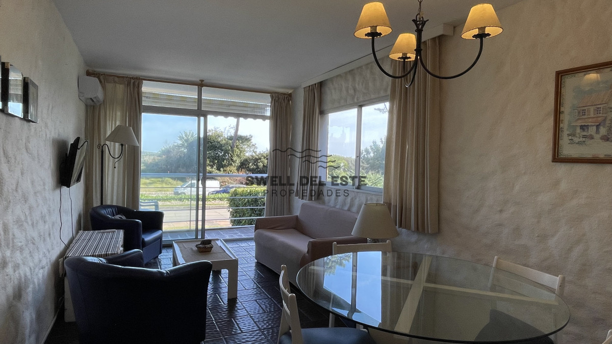 Apartamento ID.83 - Venta de apartamento de dos dormitorios en Playa Mansa, Punta del Este, Uruguay 