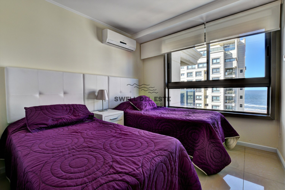 Apartamento ID.122 - Venta de Apartamento, 2 dormitorios. Playa brava, Punta del Este. 