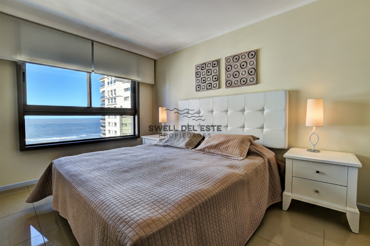 Apartamento ID.122 - Venta de Apartamento, 2 dormitorios. Playa brava, Punta del Este. 