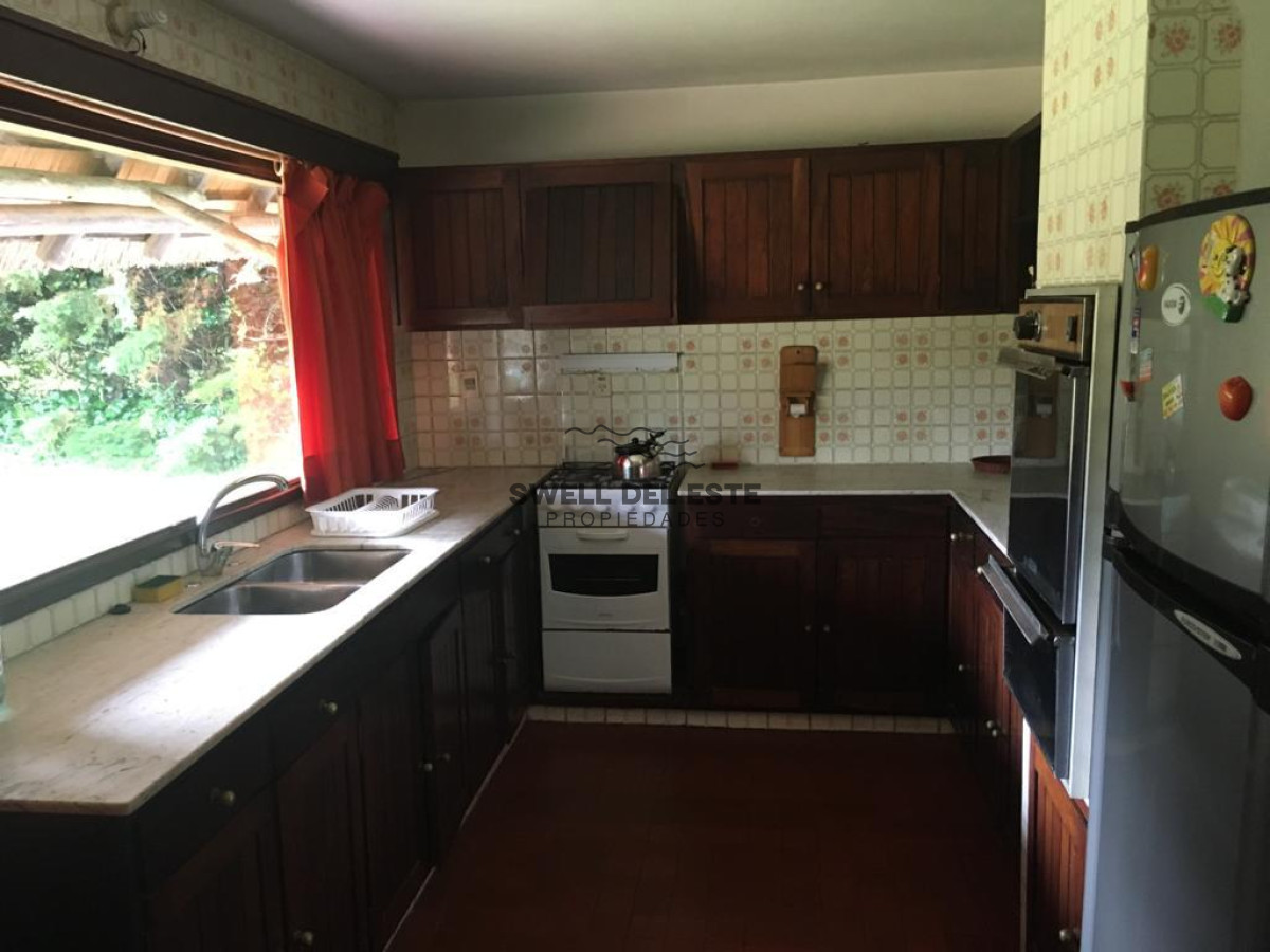 Casa ID.64 - Venta de Casa 5 dormitorios en Marly, Punta del Este.