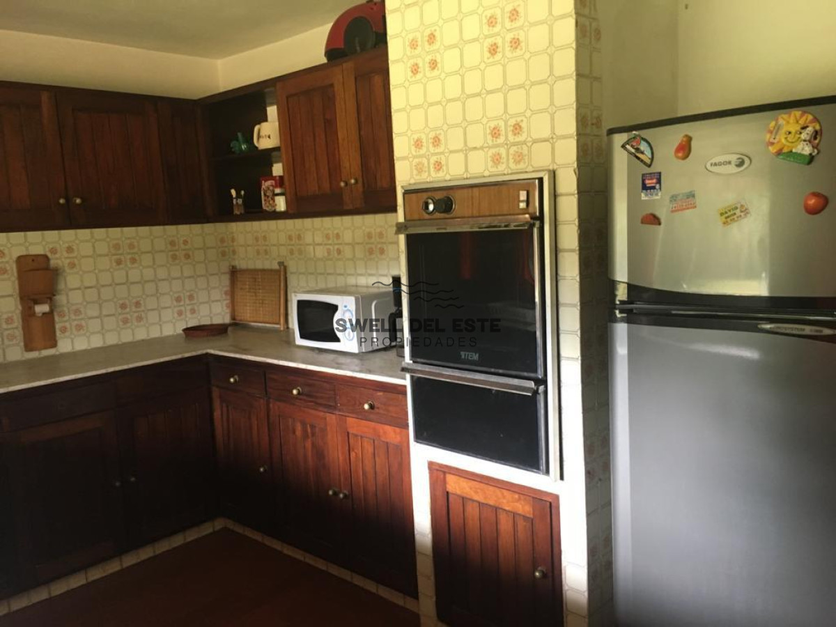 Casa ID.64 - Venta de Casa 5 dormitorios en Marly, Punta del Este.